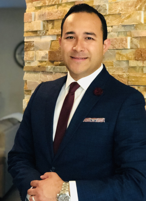 Loan Originator Manuel Santos